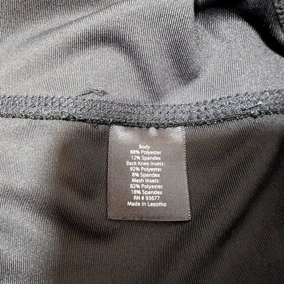 Xersion Women's Black Capri Length Fitted Mesh Panel Leggings Size 1X - Picture 8 of 8